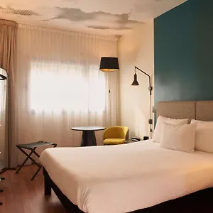 ** Otel Ibis Aeropuerto Barajas İspanya