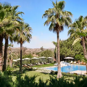 B Bou La & Otel
